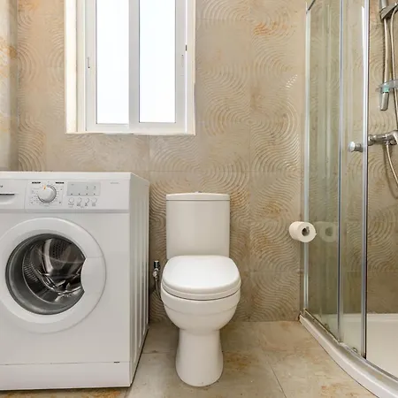 F11 Modern And Bright In Malta Apartment *