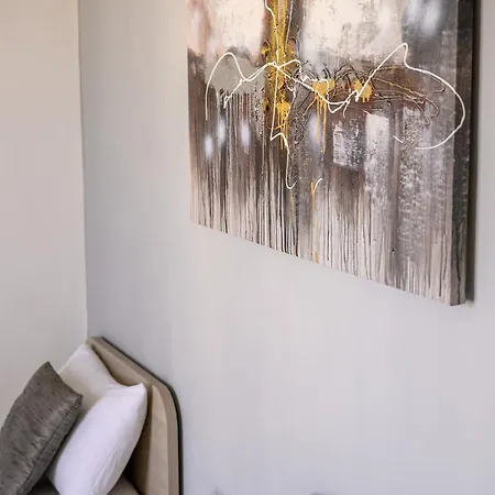 F11 Modern And Bright In Malta Msida