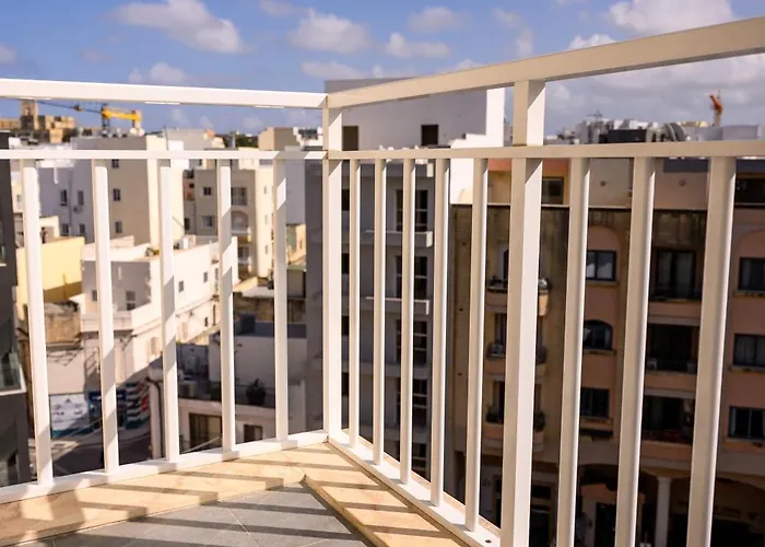 Apartment F11 Modern And Bright In Malta