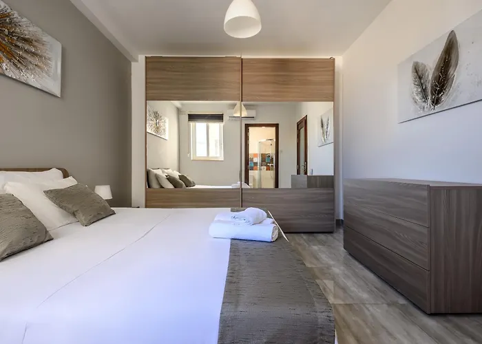 Apartment F11 Modern And Bright In Malta