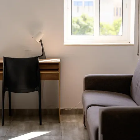 Apartment F11 Modern And Bright In Malta *
