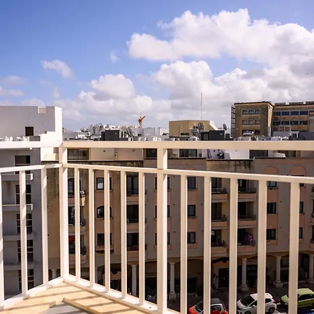 Apartment F11 Modern And Bright In Malta