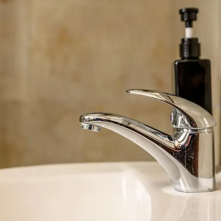 F11 Modern And Bright In Malta