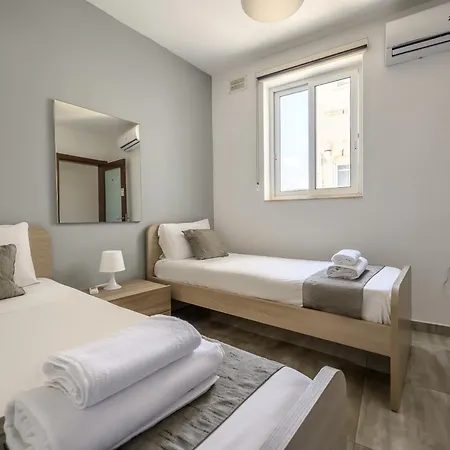 F11 Modern And Bright In Malta Msida