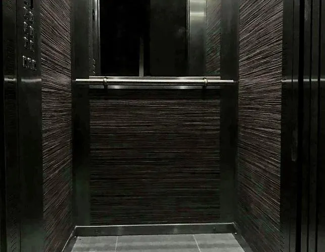 F11 Modern And Bright In Malta Msida