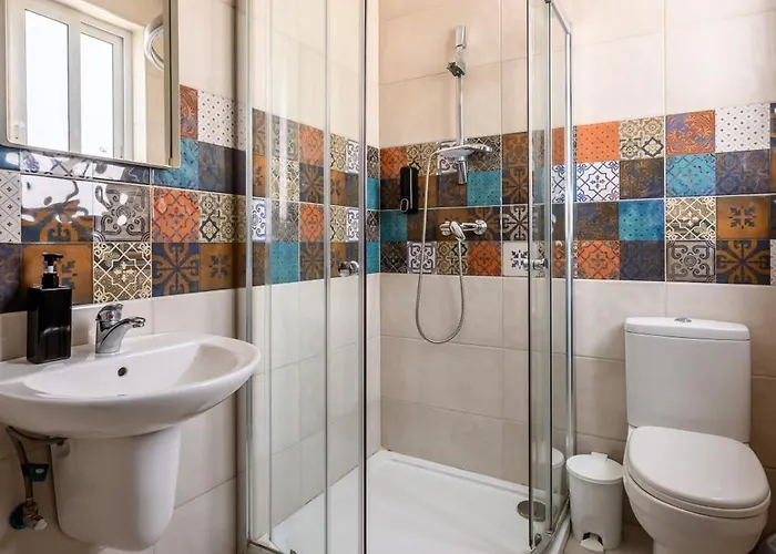 F11 Modern And Bright In Malta *