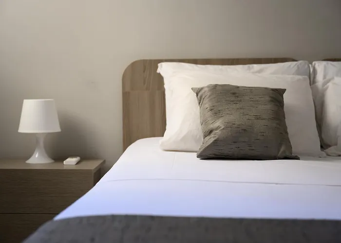 F11 Modern And Bright In Malta *